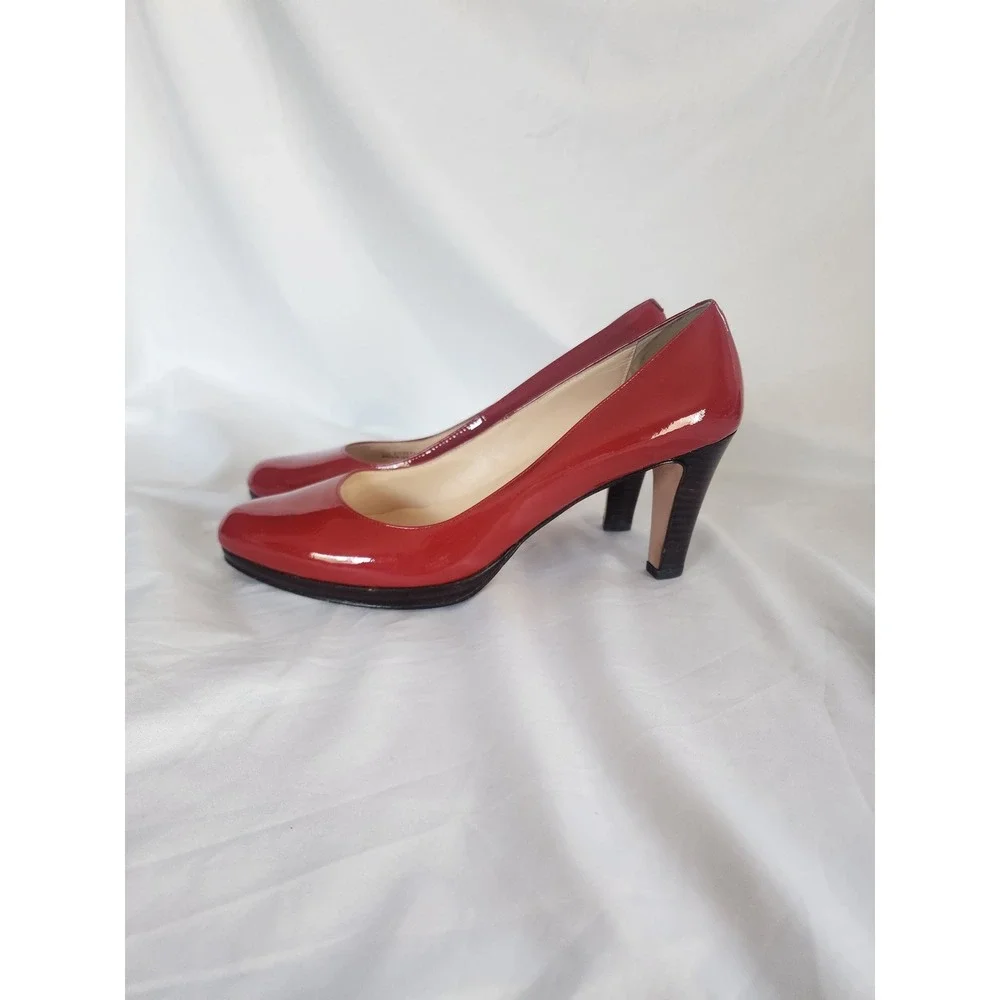 Cole Haan Red Patent Leather Pumps Size 9B Rounded Toe Stacked Heel Dress Shoes